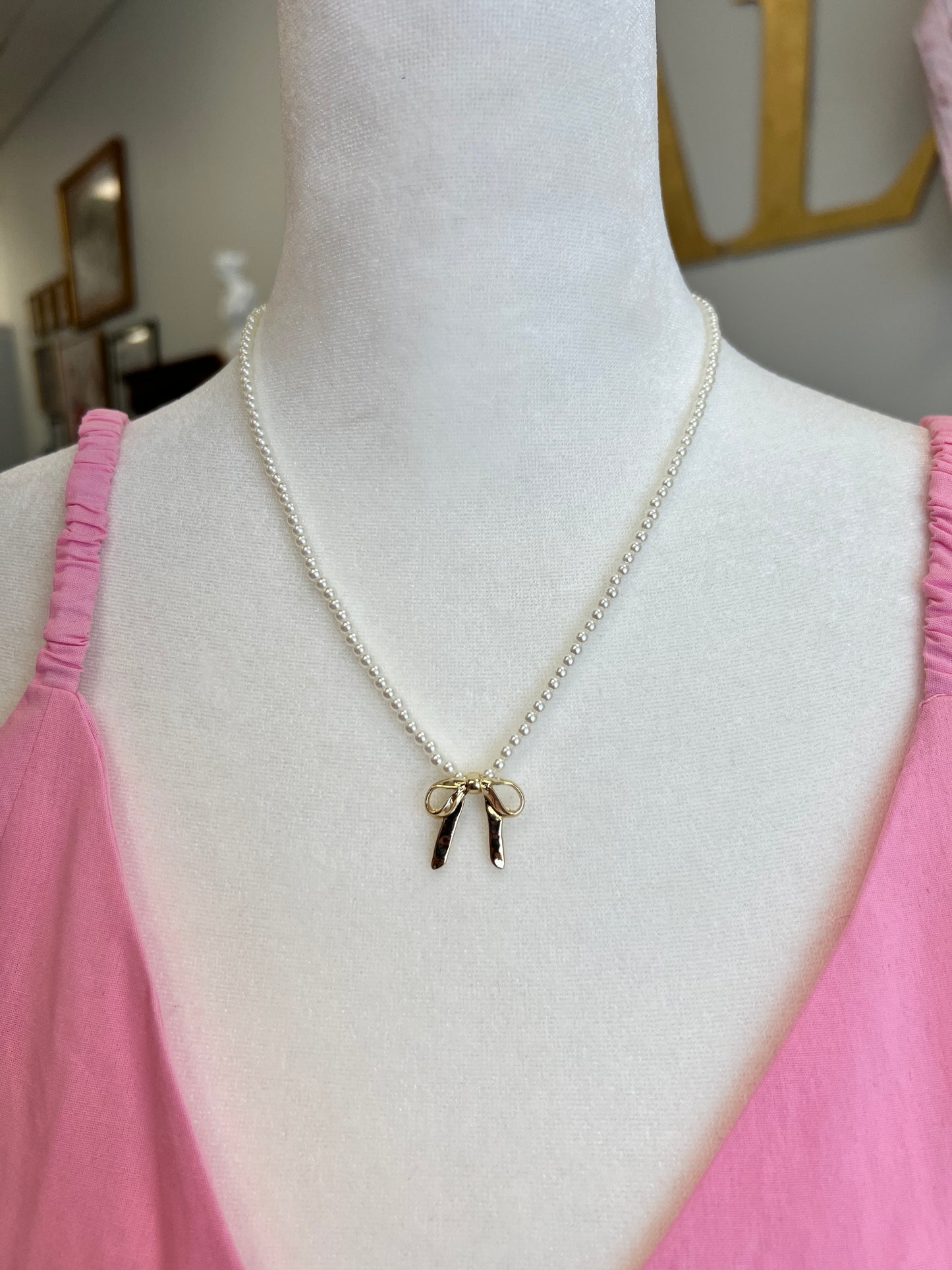 Bow Pearl Beaded Short Necklace